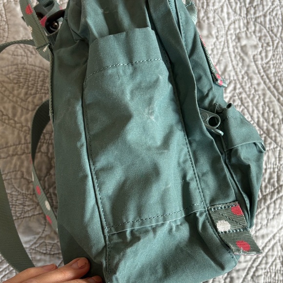 Fjallraven Kånken Mini Backpack in Teal and Pink - Picture 6 of 8